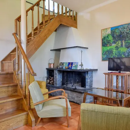 度假居 4 Bedroom In 卡莫利